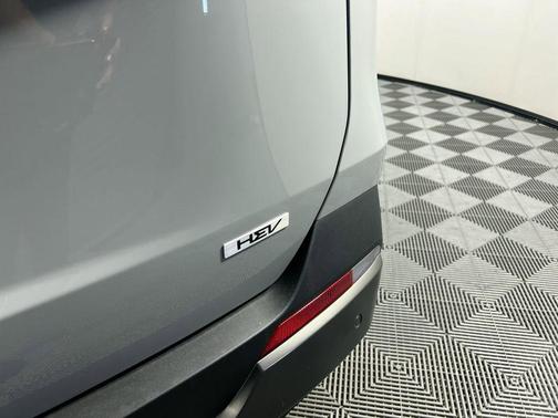 Ceramic Silver 2026 Kia Carnival Hybrid SX