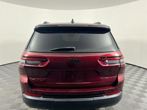 2022 Jeep Grand Cherokee L Altitude