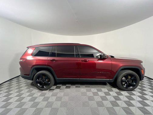 2022 Jeep Grand Cherokee L Altitude