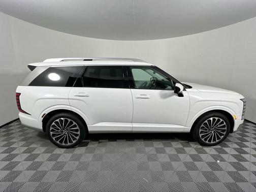 Creamy White Pearl 2026 Hyundai Palisade Hybrid Calligraphy