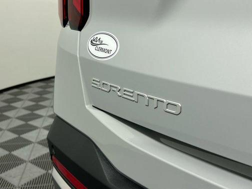 2025 Kia Sorento SX