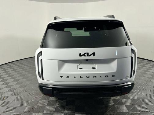 Glacial White Pearl 2027 Kia Telluride Hybrid X-Line SX