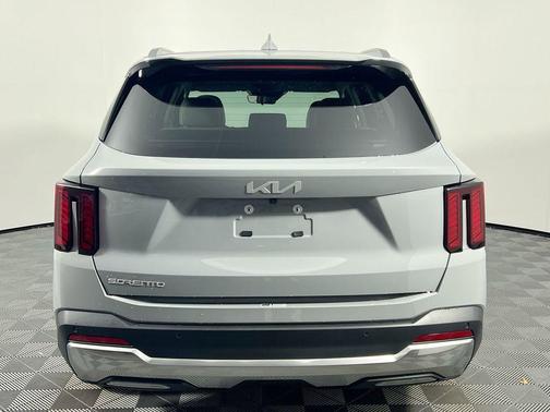 Wolf Gray 2026 Kia Sorento S