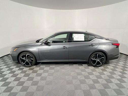 2025 Nissan Altima SR FWD