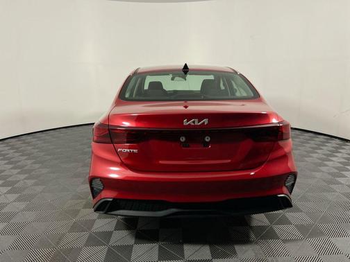 Currant Red 2024 Kia Forte LXS