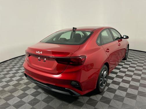 Currant Red 2024 Kia Forte LXS