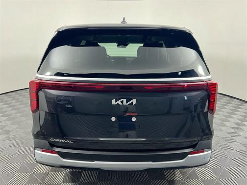 2026 Kia Carnival LX