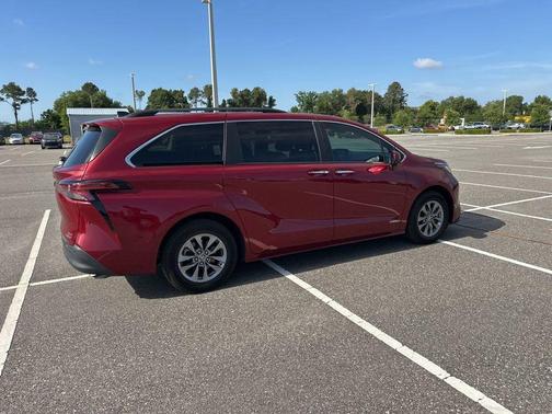 Ruby Flare Pearl 2021 Toyota Sienna XLE 8 Passenger