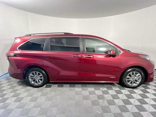 Ruby Flare Pearl 2021 Toyota Sienna XLE 8 Passenger