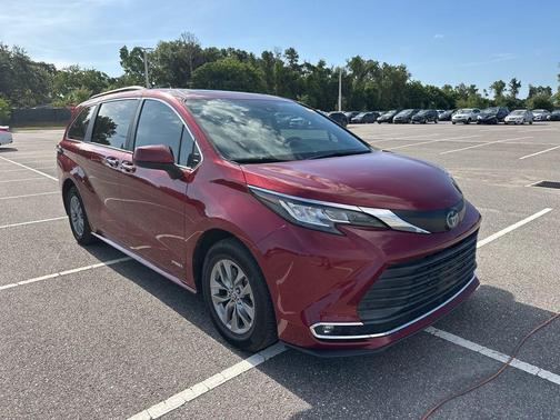 Ruby Flare Pearl 2021 Toyota Sienna XLE 8 Passenger