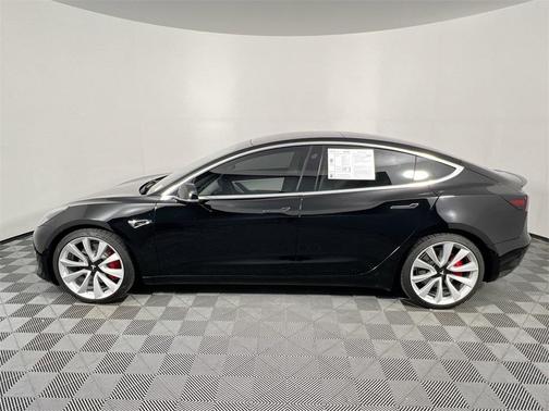 2018 Tesla Model 3 Long Range