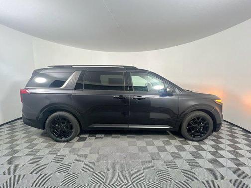 2025 Kia Carnival Hybrid SX