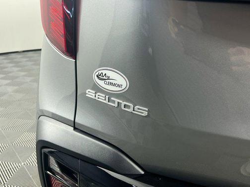 2025 Kia Seltos EX