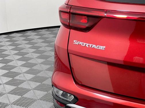 2022 Kia Sportage LX