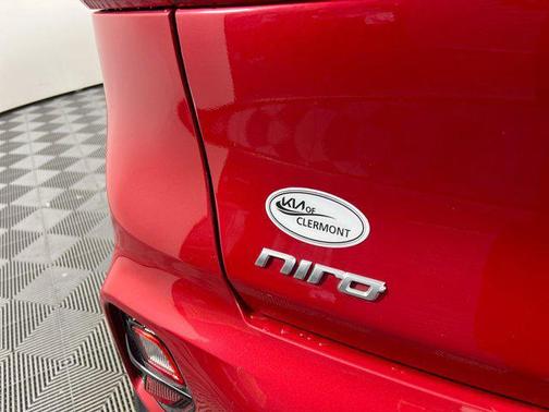 2022 Kia Niro LXS