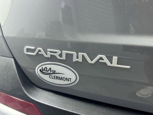 2025 Kia Carnival EX