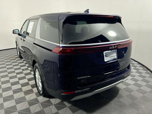 Deep Chroma Blue 2024 Kia Carnival LX