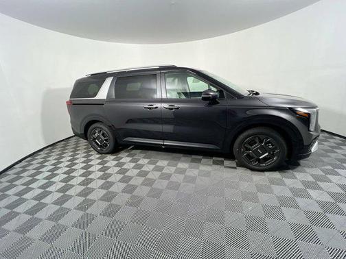 2025 Kia Carnival Hybrid EX