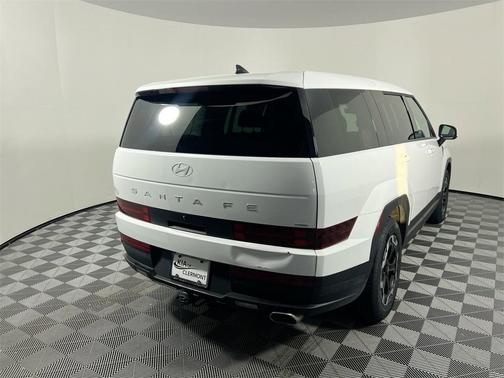 2025 Hyundai SANTA FE SE