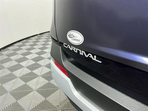 2026 Kia Carnival EX