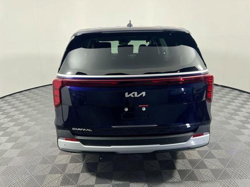 2026 Kia Carnival LX