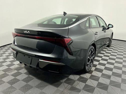 2025 Kia K5 EX