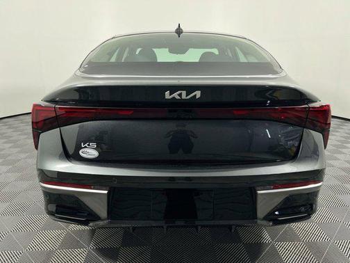 2025 Kia K5 EX