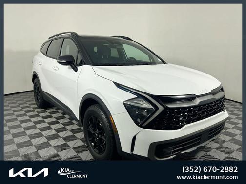 Glacier White Pearl/Ebony Black Roof 2023 Kia Sportage S