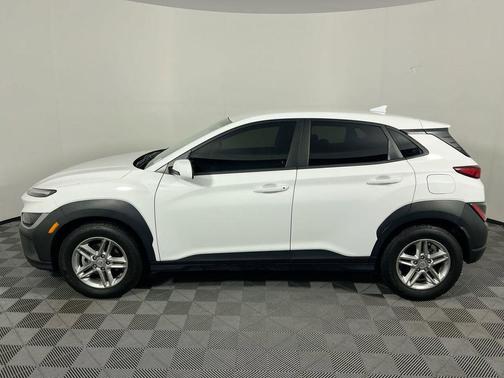 2022 Hyundai KONA SE