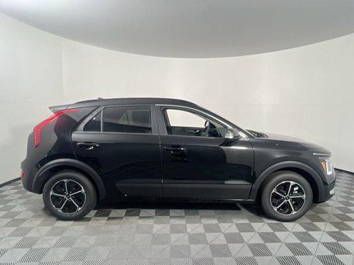 2025 Kia Niro EX