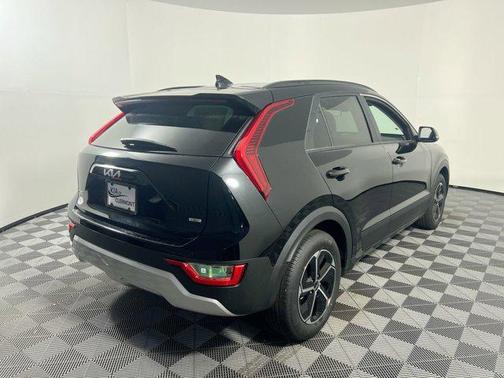2025 Kia Niro EX
