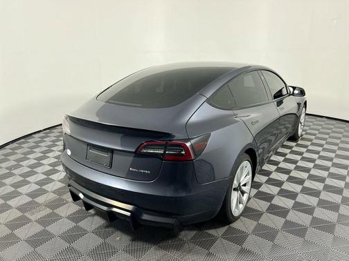 Midnight Silver Metallic 2022 Tesla Model 3 Long Range