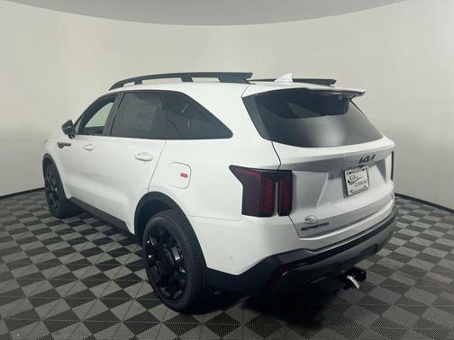 Glacial White Pearl 2026 Kia Sorento SX