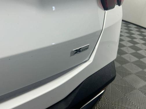 Glacial White Pearl 2026 Kia Sorento SX