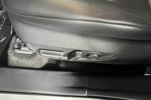 Celestial Silver Metallic 2024 Toyota Highlander XLE
