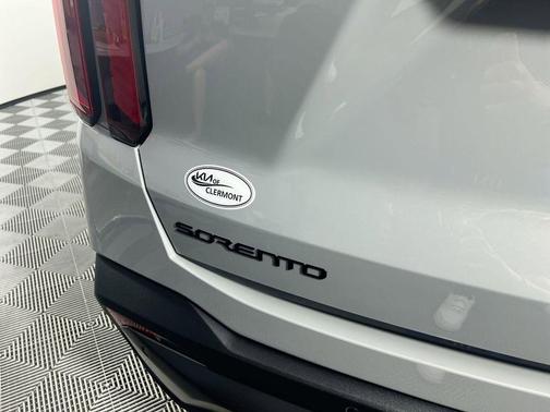 2026 Kia Sorento SX