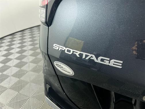 2025 Kia Sportage SX