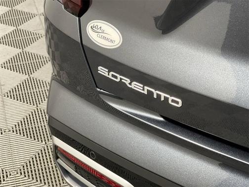 2023 Kia Sorento EX