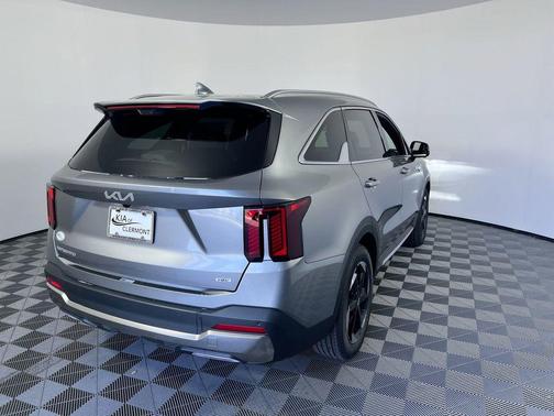 Aurora Black Pearl 2026 Kia Sorento Hybrid SX Prestige