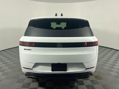 2024 Land Rover Range Rover Sport SE