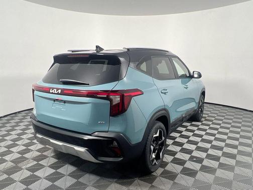Pluton Blue/Black Roof 2025 Kia Seltos S