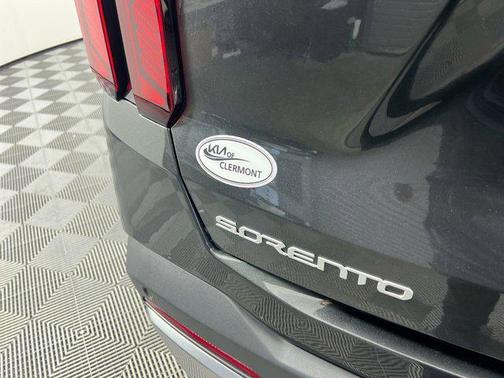2025 Kia Sorento Hybrid EX