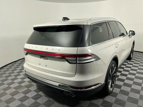 CERAMIC PEARL MET 3C 2025 Lincoln Aviator Reserve