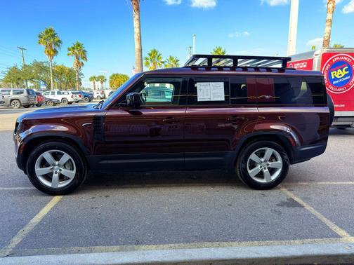 2023 Land Rover Defender 130 SE