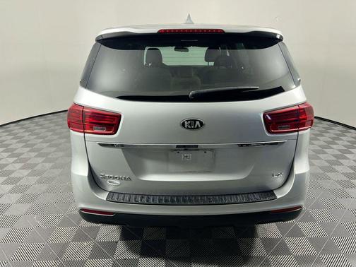 2020 Kia Sedona LX