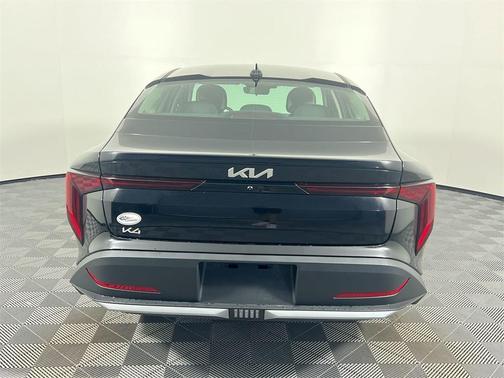 2025 Kia K4 LX