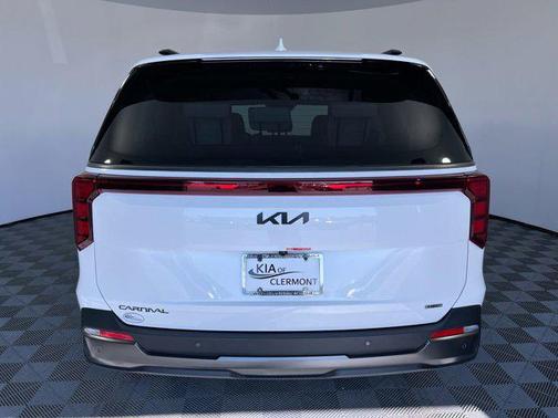 2025 Kia Carnival Hybrid SX