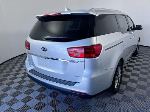 Silky Silver 2021 Kia Sedona EX