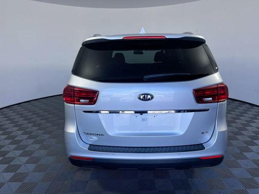 Silky Silver 2021 Kia Sedona EX