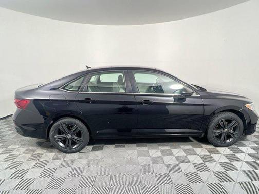 Deep Black Pearl 2023 Volkswagen Jetta 1.5T SE